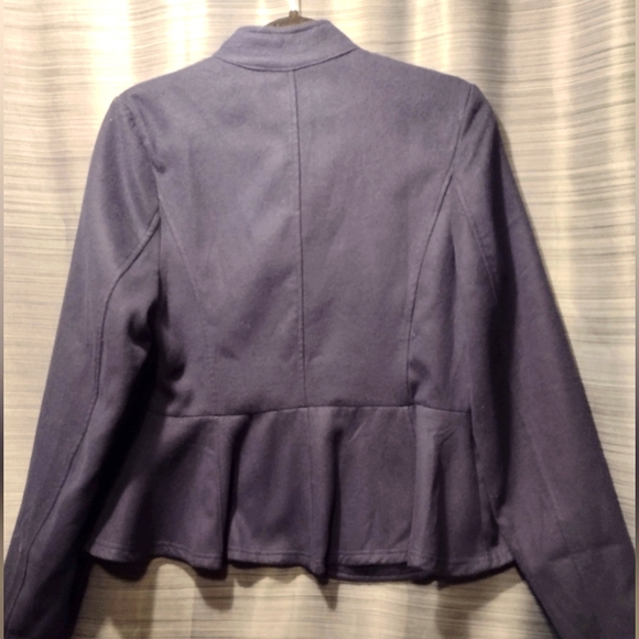 Women's Jacket - Picture 6 of 6